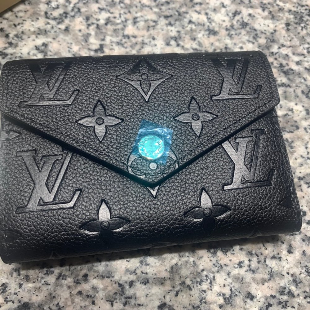 NWT Louis Vuitton Monogram Wallet in Gift Box